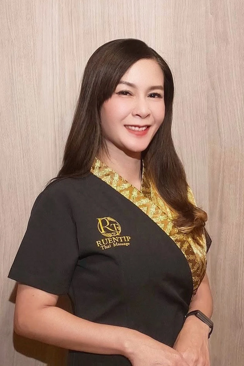 STAFF スタッフ紹介 タイ古式マッサージ ルアンティップ